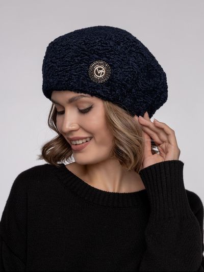 Берет женский из экомеха