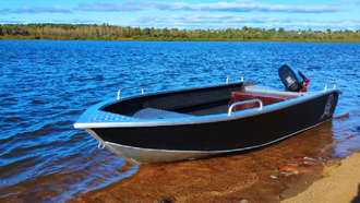 Алюминиевая моторная лодка ТРИЕРА 420 румпель c FISH-платформой