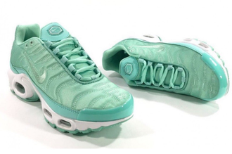 Air max plus mint green sales