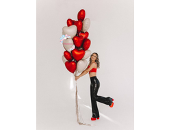 Красные и молочные Сердца (размер сердец 45 см)