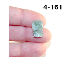 Авантюрин натуральный (необработанный) зеленый №4-161: 1,1г - 16*10*5мм