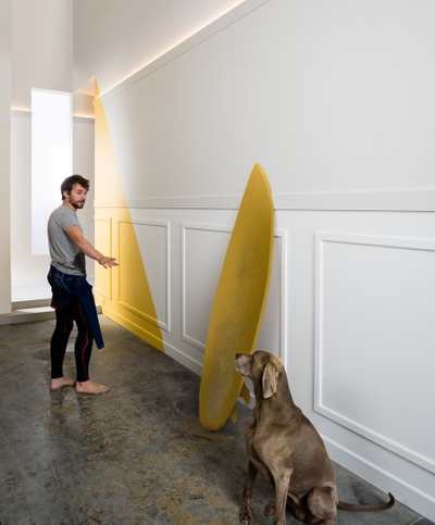 Напольный плинтус из дюрополимера Orac Decor - Axxent (Орак Декор - Акцент) DX183