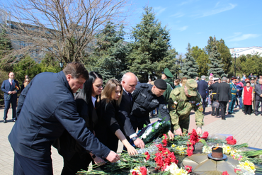 Сквер Славы 11.04.2022 г