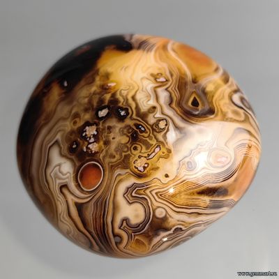 Агат, галтель. Мадагаскар. 55*48*32мм