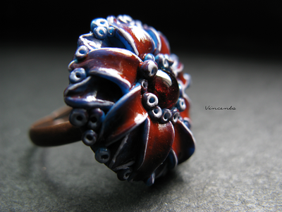 Необычное кольцо "Волшебникум" с гранатовой вставкой