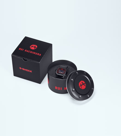 Часы Casio G-Shock GM-5600RH-1