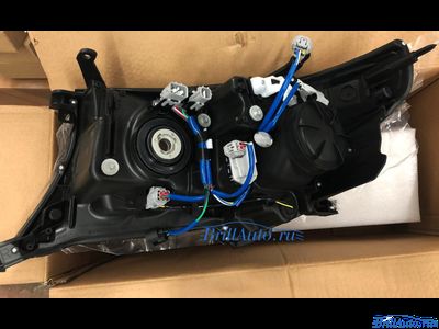 Фары Toyota Land Cruiser 200 в стиле 2012-2015 года
