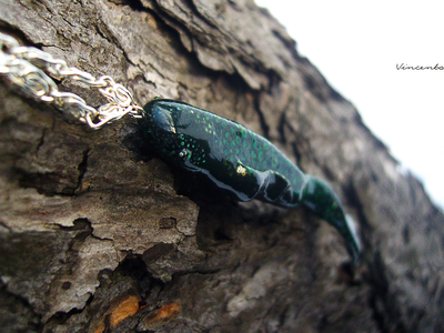 Подвеска "Рыба Древних" в тёмно-зелёной цветовой гамме