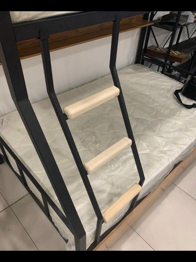 Накладки на ступени