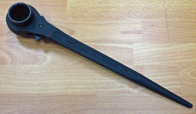 Ключ монтажный коликовый 19х21 с трещоткой и переключателем