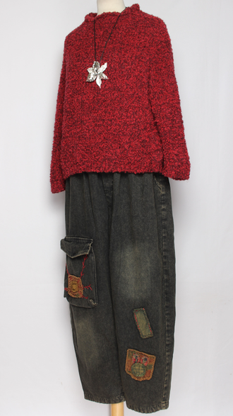 Джинсы "Аппликации " лепестки, квадраты р.46-52