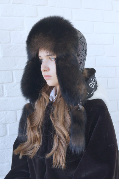 Ушанка "Полярная звезда" цвет черный золотой + тоффи