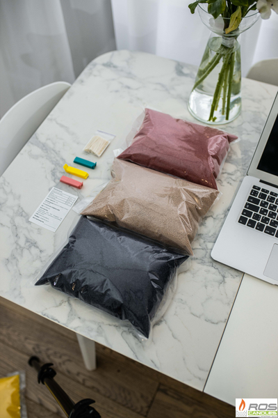 Набор цветных свечей: чёрные "Графит" - 1кг;  красные "Терракот" - 1кг; бежевые "Бежевый" - 1кг