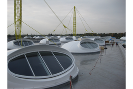 Зенитные фонари на кровле