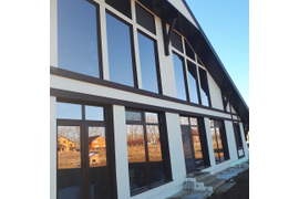 окна больших размеров и входные группы