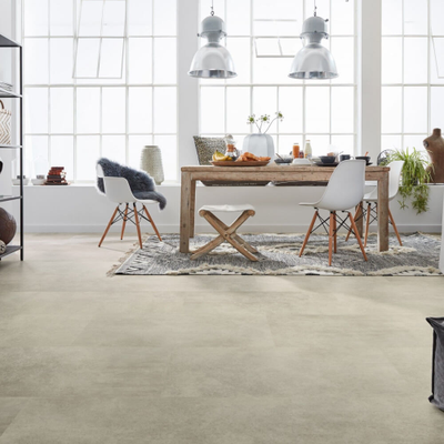 Виниловый пол Wineo 600 stone XL NoordFactory DB201W6 в интерьере кухни