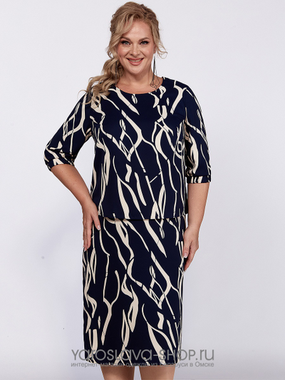 Элегантное платье прямого силуэта