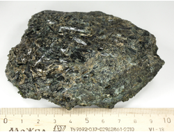 Актинолит, Россия, Северный Кавказ, КЧР, река Большой Блыб (96*79*39 мм, 405 г) №29635