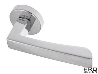 Дверная ручка на круглом основании Fratelli Cattini "HAMMER" 7-CR полированный хром