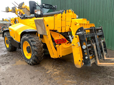 Телескопический погрузчик JCB 540-170, 2023