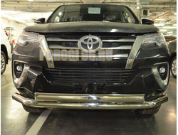 Защита переднего бампера двойная d76/75х42 овал для Toyota Fortuner 2017-