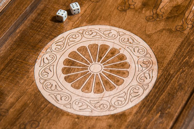 Нарды резные c шашками "Герб Татарстана" от мастера Магомеда Расулова