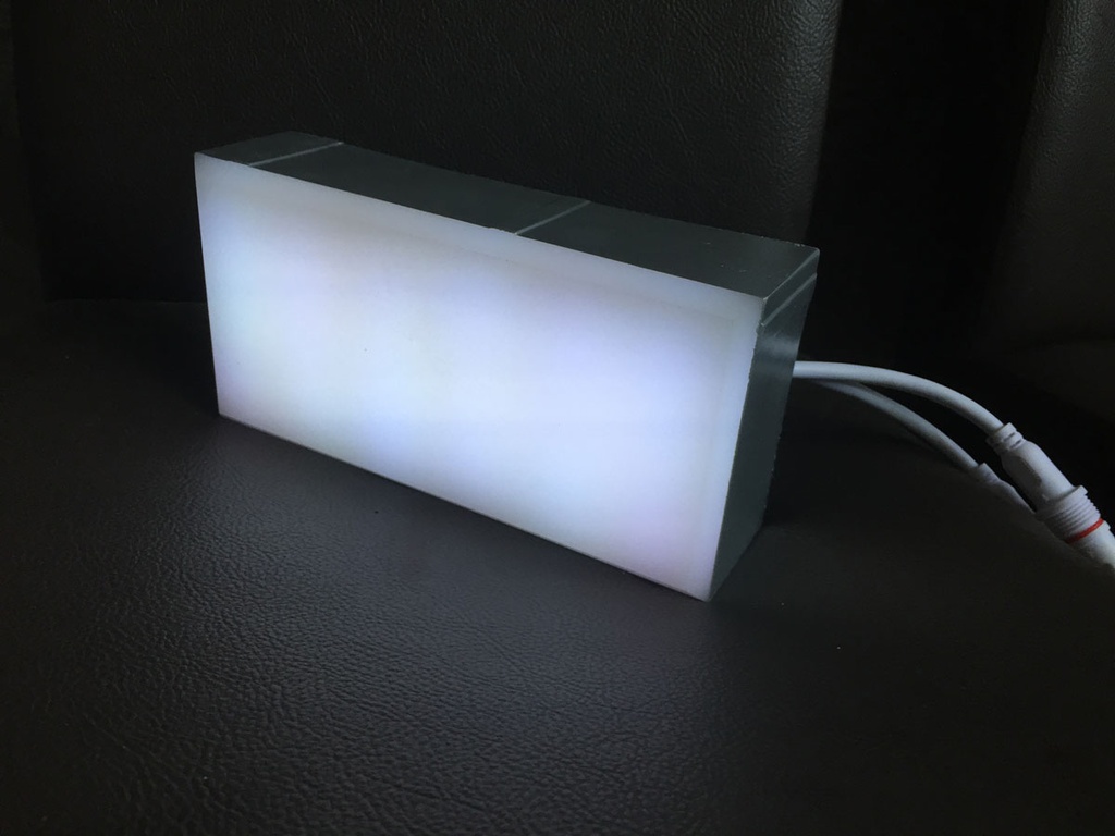 svetodiodnaya trotuarnaya plitka