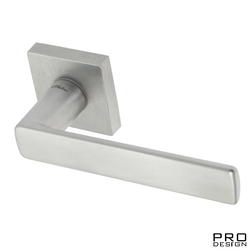 Дверная ручка на квадратном основании Fratelli Cattini "HAMMER" 8-CS матовый хром