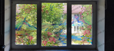 Витражная пленка, витражная пленка самоклеющаяся под заказ,пленочный витраж флора с птицами