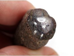 Корунд с иризацией, кристалл, полировка с одной стороны, Индия (50*17*14 мм, 26 г) №29908