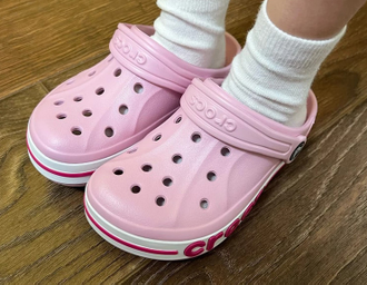 Crocs Bayaband Clogs Детские бледно-розовые