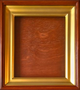 Киот деревянный с рамой "под золото" для иконы формата 17,5 х21см.