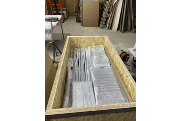 Тщательно упаковали панели, подготовили транспортировочный ящик.