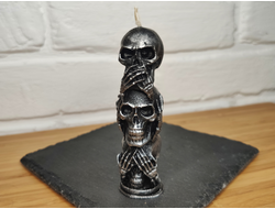 Свеча "Три черепа" черная с серебром, 1 шт., 3 x 10 см