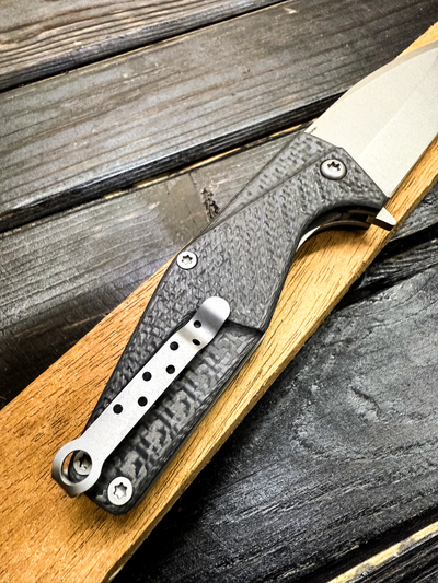 Складной нож URAN R сталь ELMAX, рукоять карбон