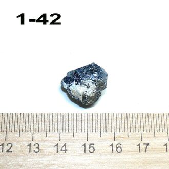 Гематит натуральный (необработанный) Шабры №1-42: 7,6г - 16*16*13мм
