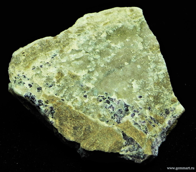 Флюорит (ратовкит) на буром кварците с кварцем