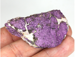 Пурпурит с белыми прожилками, коллекционный образец, Намибия (51*33*20 мм, 33 г) №37557