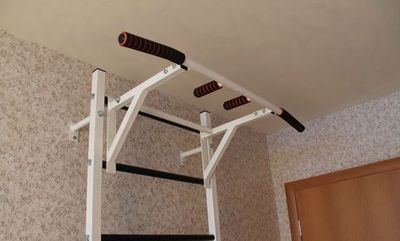 Турник навесной