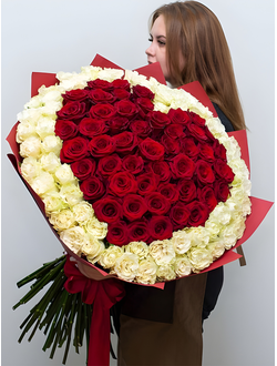 Сердце из 125 Голландских роз