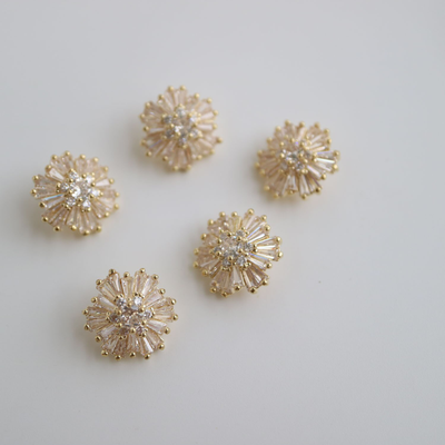 ЭКСКЛЮЗИВНЫЕ ПУГОВИЦЫ МЕТАЛЛИЧЕСКИЕ С ЦИРКОНАМИ, 15 мм. 30 шт. Р-000147. Цвет: золотистый