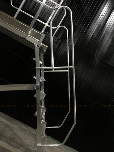 Площадка-трап авиационная алюминиевая ПТПА-2.1