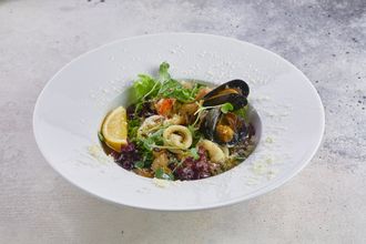 Салат с морепродуктами (210 г)