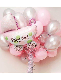 Коляска и шары под потолок