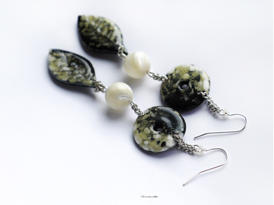 "Русалочья роща", длинные серьги с перламутром в стиле бохо-шик