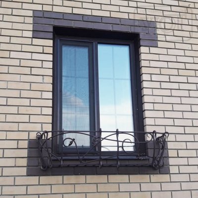 Цветник. французский балкончик