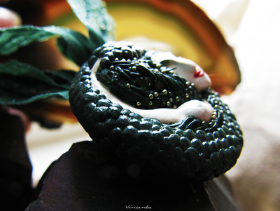 Авторская брошь с русалкой - "Спящая русалочка" из термоглины с микробисером и шёлком