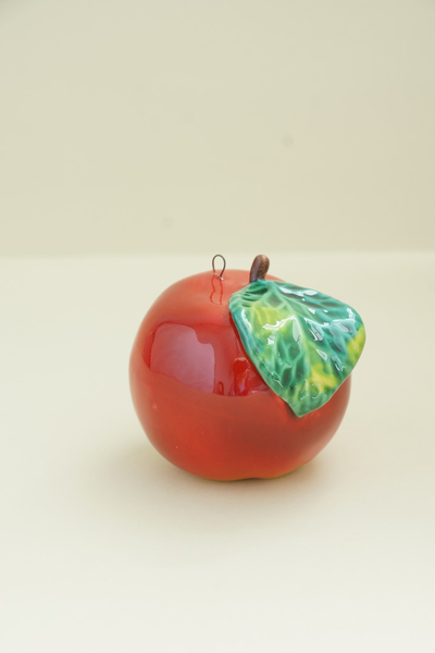 Яблоко малое