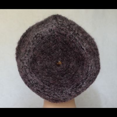 Пушистый вязаный берет для женщин Vizio Италия 6957 сиреневый