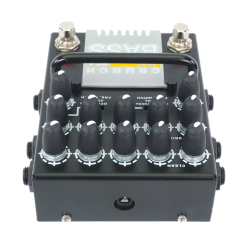 AMT Bass Crunch BC-1 - двухканальный JFET-предусилитель для бас гитары [без БП]